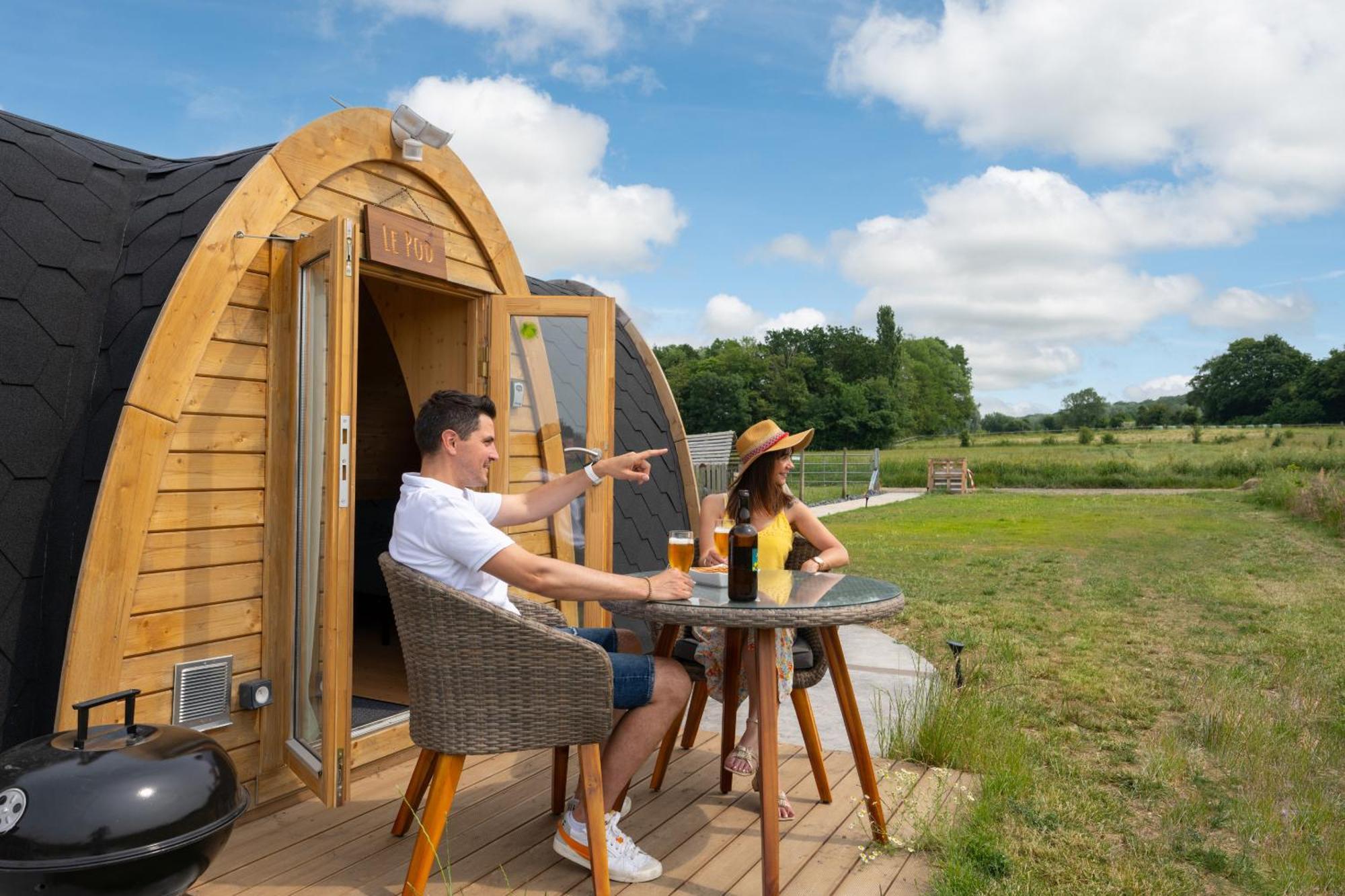 Logements Insolites A La Ferme - Yourte, Kota Ou Pod Farbus Phòng bức ảnh