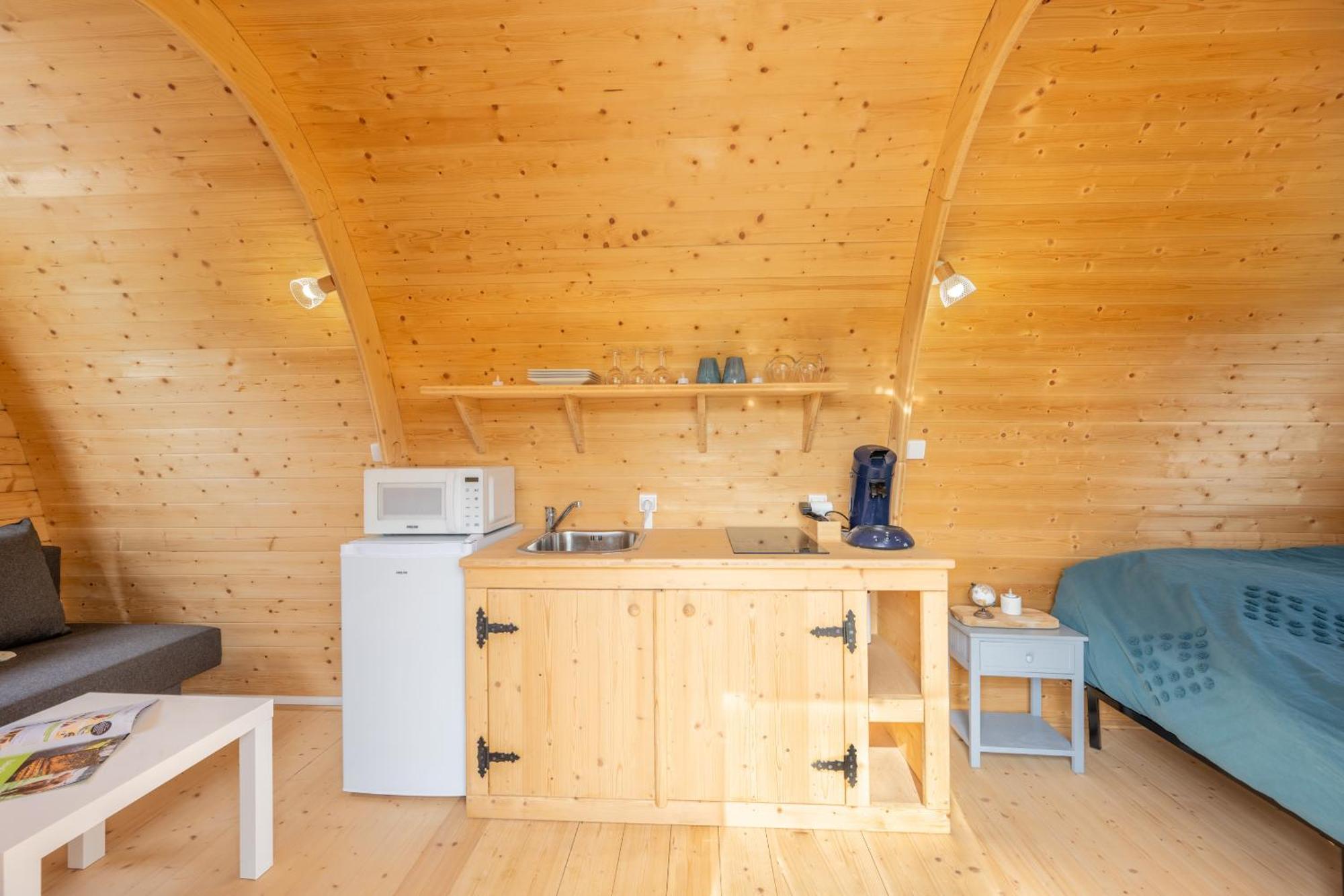 Logements Insolites A La Ferme - Yourte, Kota Ou Pod Farbus Phòng bức ảnh